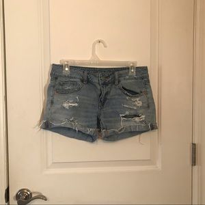 American eagle distressed denim shorts